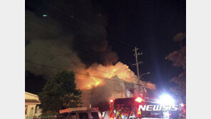 美 오클랜드 창고건물 화재로 한인 포함 최소 36명 사망 