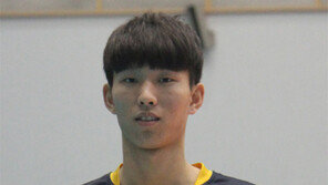 황택의 “프로에 오면 몸집 키우려 했는데 너무 센 훈련에 2kg이나 줄어”