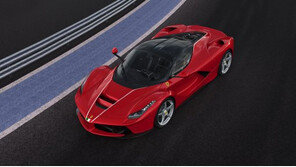 페라리, 500번째 라페라리 경매서 700만 달러 낙찰