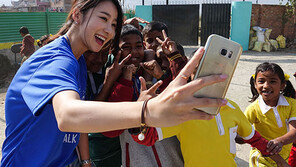 “네팔 지진피해 어린이에게 희망을”…마사회 봉사단 ‘렛츠런엔젤스’ 나눔의 시간