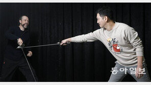 오페라 ‘로미오와 줄리엣’ 무술감독과 함께 한 칼싸움 체험