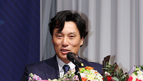 이승엽의 은퇴 그림 “눈물나겠지만 웃으면서 이별”