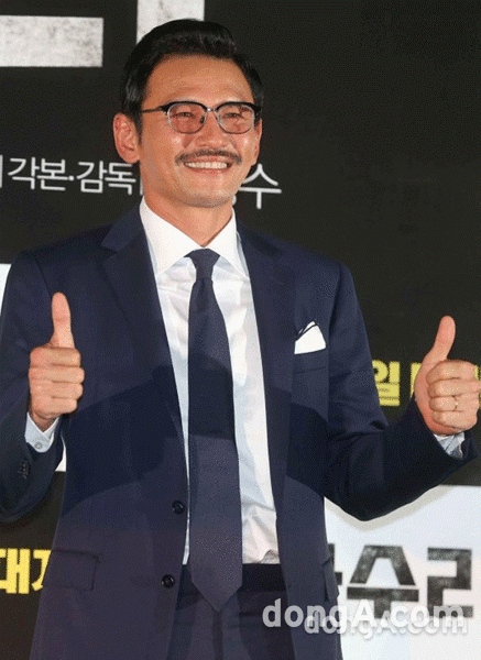 [연예 뉴스 스테이션] 황정민 ‘올해의 영화배우’ 1위…송강호·공유 뒤이어