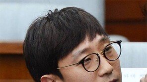 최경희·김경숙·김종덕에 쏠린 눈, 이규혁엔 6시간만에 첫질문…“방청 왔나?”