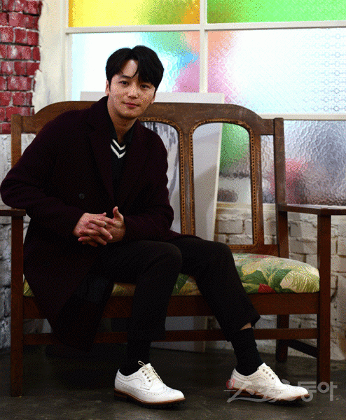 [女 수다①] 뺀질이·상남자·트랜스젠더…천의 얼굴을 가진 ‘볼매남’