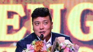 “아직 어린데…” 김태균, 3번째 GG에도 아쉬워한 사연