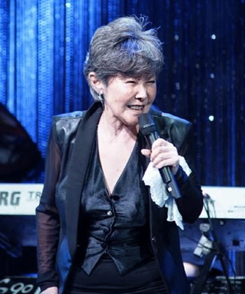 [연예 뉴스 스테이션] 윤복희 “정치인 압력으로 공연 취소” 주장 논란