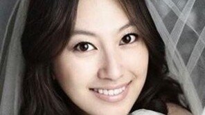 신애, 삼남매 엄마 됐다…“셋째 딸 출산, 산후조리 중” 