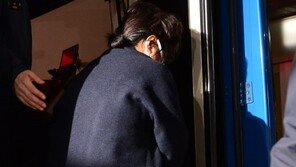 최순실 첫 재판에 쏠린 눈…방청권 추첨 경쟁률 2.66:1 달하기도