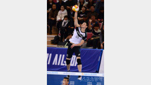 서브 강조한 감독 최태웅, 이를 실천한 에이스 문성민