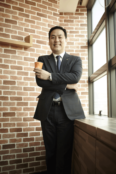 [비즈&피플] 김한석 이사 “미래형 매장은 맥도날드 혁신의 상징”