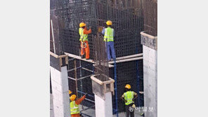 노동자들, 착취 못견뎌 자살시도… 간부들은 고기 파티