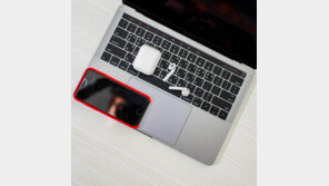 [리뷰] 애플 ‘에어팟’…더할 나위 없는 사용자 경험, 사라진 패셔너블함