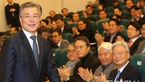 문재인 “내가 반기문 이겨”… 김종인 “임기 줄일 자신은 없나”