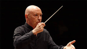 크리스토프 에셴바흐 “첫 리허설 때 서울시향 연주에 감탄”