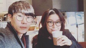 이태란 “남편과 커피 마시고 있어요”…누리꾼 “동안이시다”