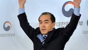 태영호 “대북제재 심화에 주민 상당한 동요, 김정은 간부들 모아 호통” 