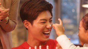 [화보]박보검, ‘조카 바보’ 매력 발산