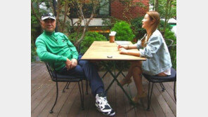 이덕화 딸 이지현 결혼…“집안에서 아빠 서열은 매만 안 맞고 사시면”