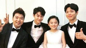 ‘KBS 연기대상’ 전현무·박보검·허정은·곽동연 인증샷 공개 “연기대상 1시간 전”