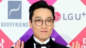 [연예 뉴스 스테이션] 이휘재, 시상식 개인사 질문 ‘비매너’ 논란