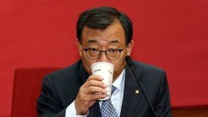 이정현, 새누리 탈당…“모든 책임 안고 떠난다”