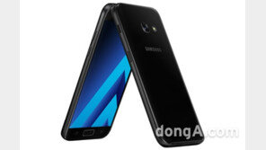 고화질 셀카 누구나 손쉽게 촬영,  2017년형 ‘갤럭시 A’ 3종 공개