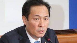 이정현 새누리당 탈당에 우상호 “웬 탈당? 장 부터 지져야지”