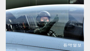 공군참모총장, 국산 경공격기 ‘FA-50’ 타고 영공 방위태세 점검