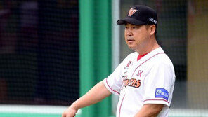 [콤팩트뉴스] 이만수 전 SK 감독, 재능기부차 출국