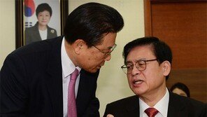 이정현 탈당… 인명진 “이정현만으론 부족” 친박 “인명진 떠나라”