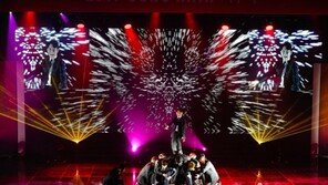 비보이 축하공연, 지점장 합창공연…준오헤어의 이색 시무식 ‘화제’