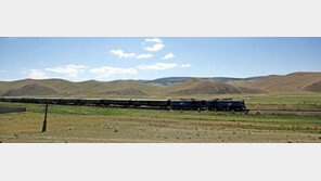 중국 화물 열차 ‘중앙아시아와 독일을 거쳐 런던으로’