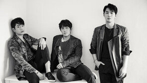 [신화 인터뷰②] “신화 19년! 팬과 함께 간다”