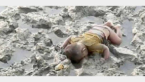 미얀마 소탕작전 피해 가족과 도망치다 참변