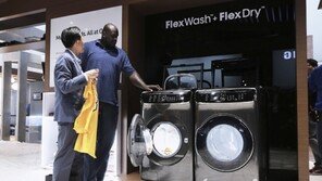 [CES 2017]삼성전자 전시관 방문한 ‘공룡’ 샤킬 오닐