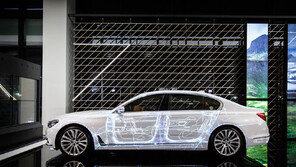 [비즈갤러리] BMW, 드라이빙센터에서 ‘뉴 7시리즈 프로젝션 맵핑’ 전시