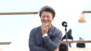 권해효, 홍상수-김민희와 신작 촬영…“사장이 불륜이라고 퇴직?” vs “실망”