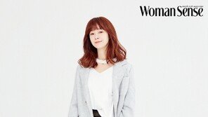 [패션 화보]‘첫사랑의 아이콘’ 명세빈, 감성적 여인으로 변신