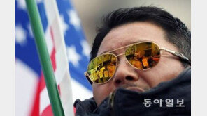 신동욱 “육영재단 폭력사태 현장에 정호성-이재만 있었다”