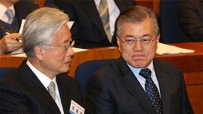 문재인 “4대 재벌 개혁에 집중… 지주회사 규제로 문어발 차단”