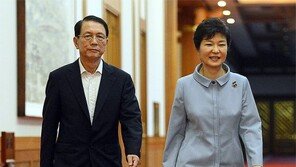 이택광 교수 “박근혜 정부는 포퓰리즘적인 극우…그들에겐 보수도 적”