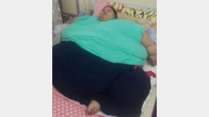 몸무게 500kg 30대 女, “살기 위해 화물 비행기타고 병원으로”
