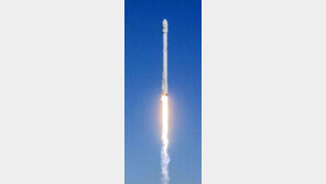 스페이스X, 폭발 실패 딛고 넉달만에 ‘다시 우주로’