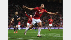 맨유, 안방서 리버풀과 1-1…즐라탄 “최상의 경기력 아니었다”