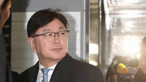 朴대통령 ‘비선진료’ 의혹 김영재 원장, 피의자로 특검 출석