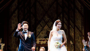 늦어서 더 소중한 결혼식~ 이천수·심하은 부부의 늦은결혼식