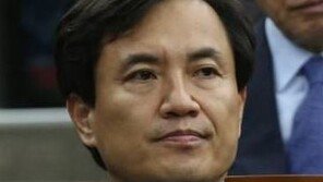 ‘친박’ 김진태 “축! 이재용 영장 기각…조의연 판사에 경의 표한다”