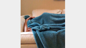 알람 끄고 다시 잠들면 왜 더 깊은 잠에 빠질까