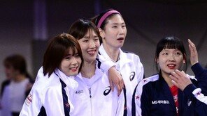 [포토] 이다영, ‘연주 언니 좋아’